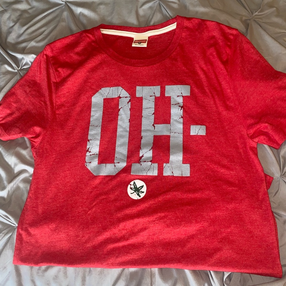O-H-I-O HOMAGE t-shirt with O-H on the front and I-O on the back.